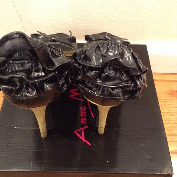 🔊SALE 🔊 Open toe heels - Picture 4 of 6